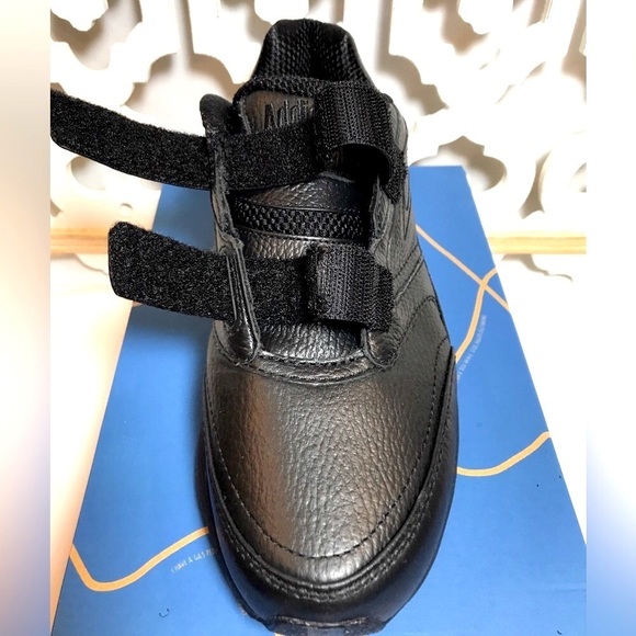 *NEW* NWB* BROOKS ADDICTION WALKER VELCRO V-STRAP, 9.5B /MED WIDTH, BLACK - Picture 4 of 11